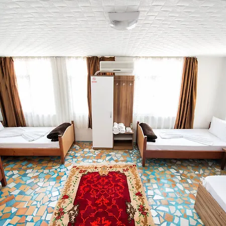 Hotel Yellow Rose 2*